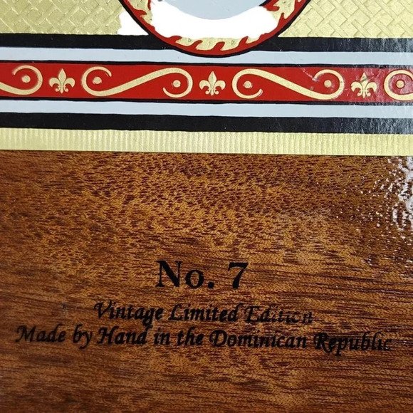 Ashton Cabinet No. 7 Wooden Cigar Box Vintage Limited Edition Dominican Republic - Picture 2 of 8